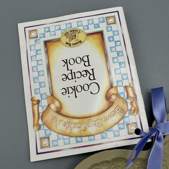 Vtg Brown Bag Cookie Art Mold Sheep Cookie Press 1983 Easter Wooly Lamb Recipes - Picture 3 of 6